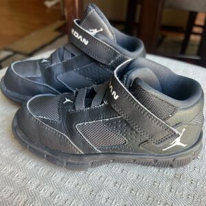 Nike Air Jordan Mid Toddler Size 9